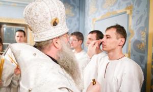 Cum este ritualul botezului unui adult printre ortodocși Ce este necesar pentru botezul unui adult